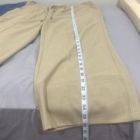 EUC Women’s ankle high slacks | wore once - Picture 5 of 7